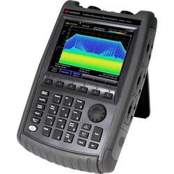 FieldFox 32 GHz Microwave Analyzer