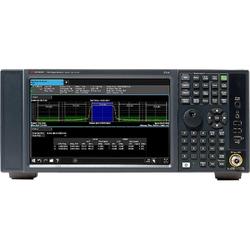 Frequency range, 9 kHz to 13.6 GHz
