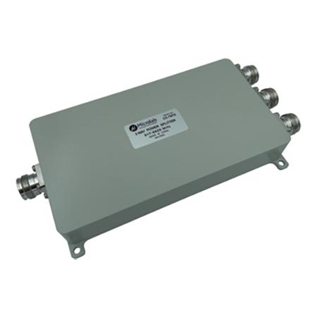 617 - 5925 MHz Three-Way In-Line Power Splitter with 4.3-10 Female Connector